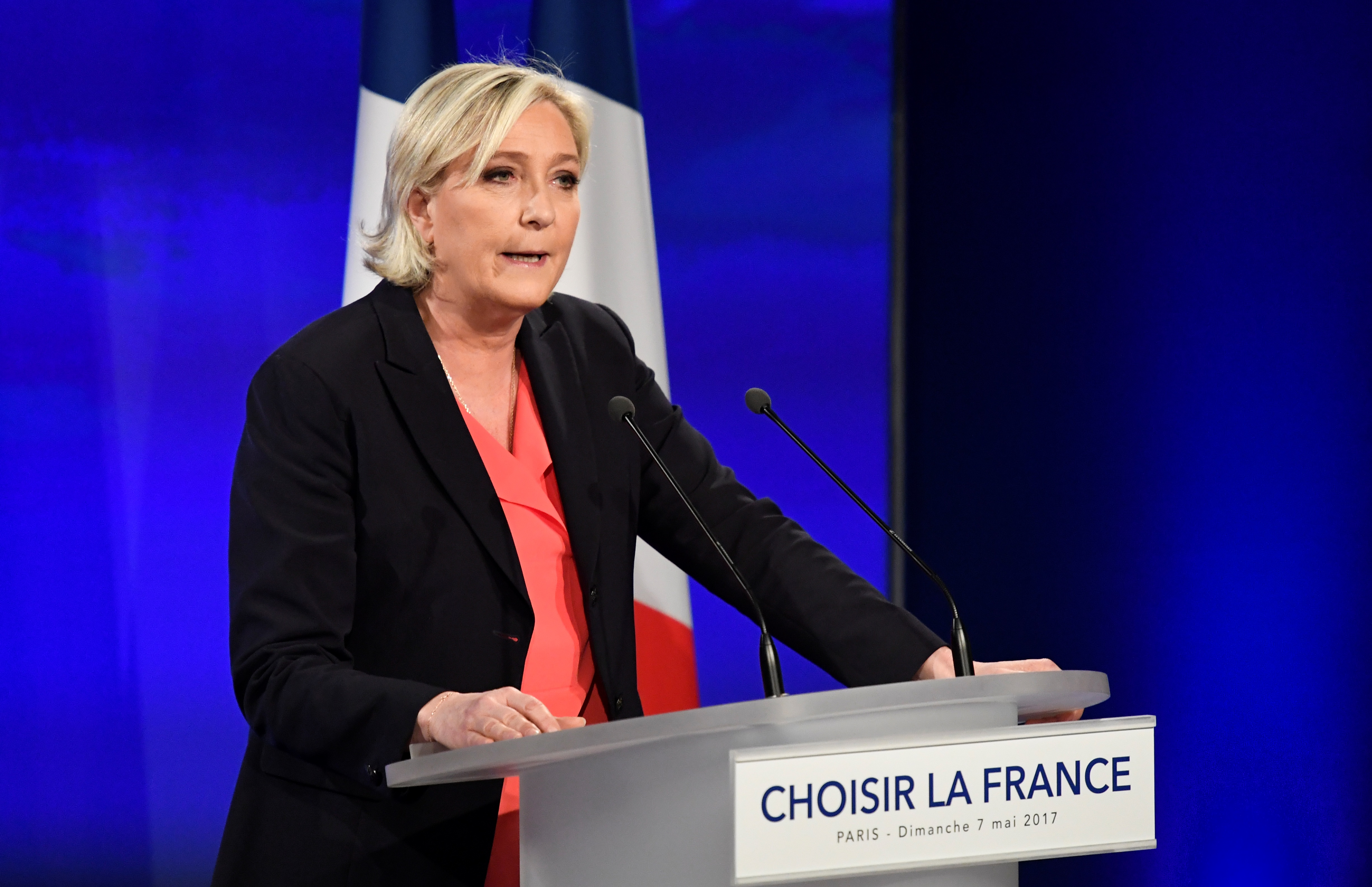 Jean-Marie Le Pen dérape au sujet de sa petite-fille Jean-Marie Le Pen dérape au sujet de sa petite-fille