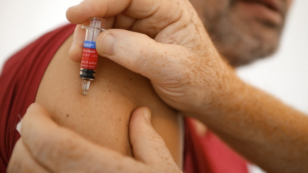 Image d'illustration - patient se faisant vacciner contre la grippe