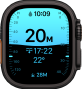 Apple Watch Ultra 4, boîtier en titane, noir, app Profondeur montrant des données de plongée, côté droit, Digital Crown, bouton latéral en saillie
