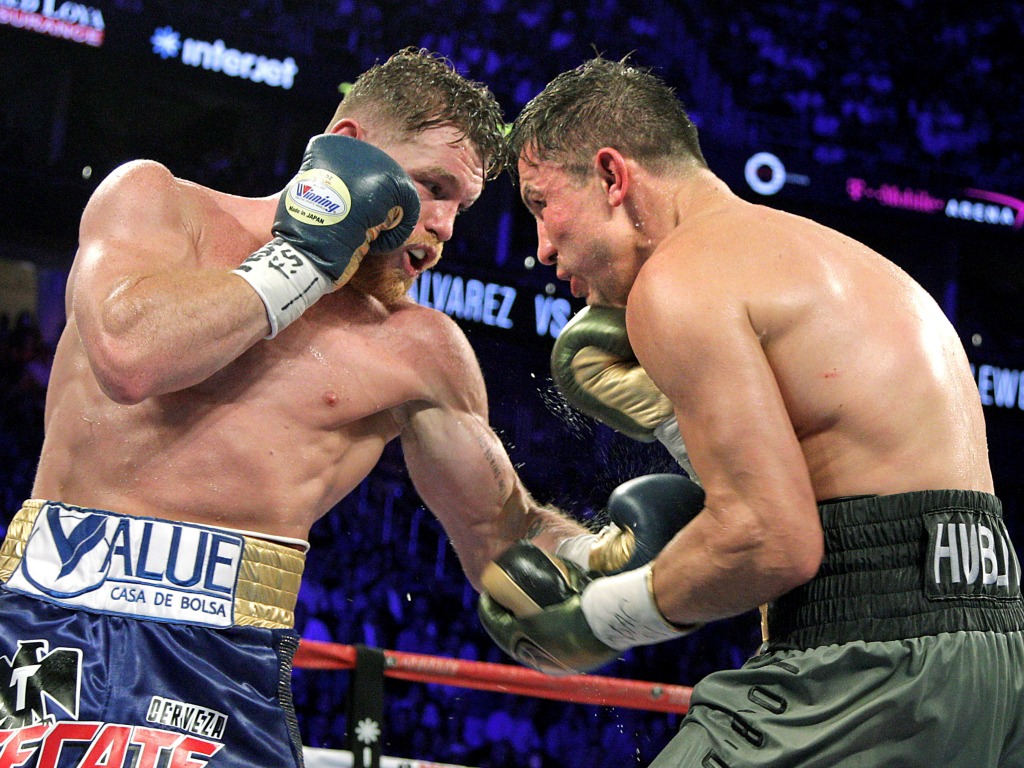 Saul Alvarez (à gauche) et Gennady Golovkin