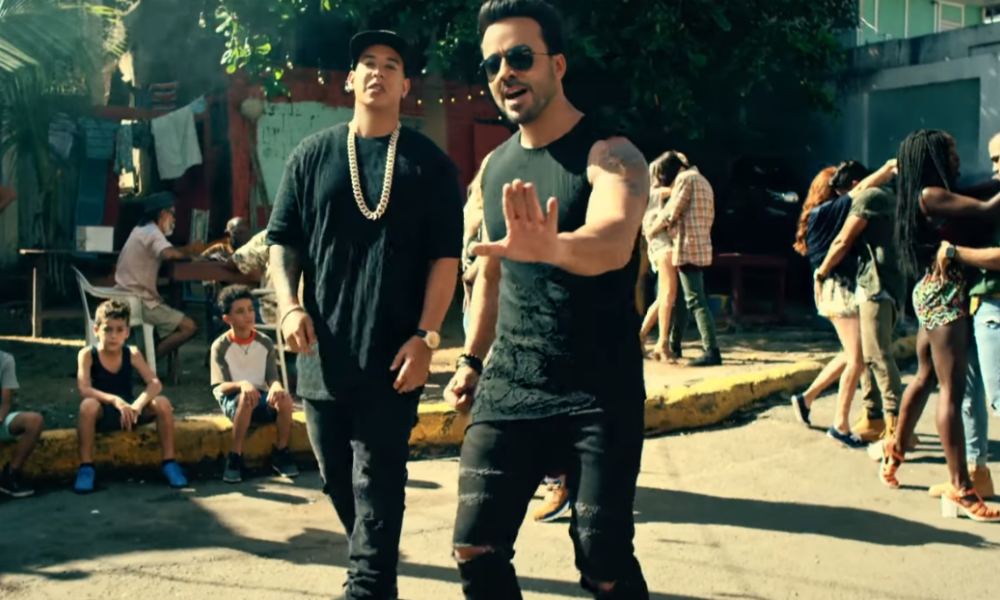 Luis Fonsi et Daddy Yankee dans le clip de