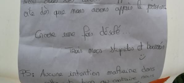 EN IMAGES - Pris de remords, les voleurs rapportent leur butin avec un mot d'excuse