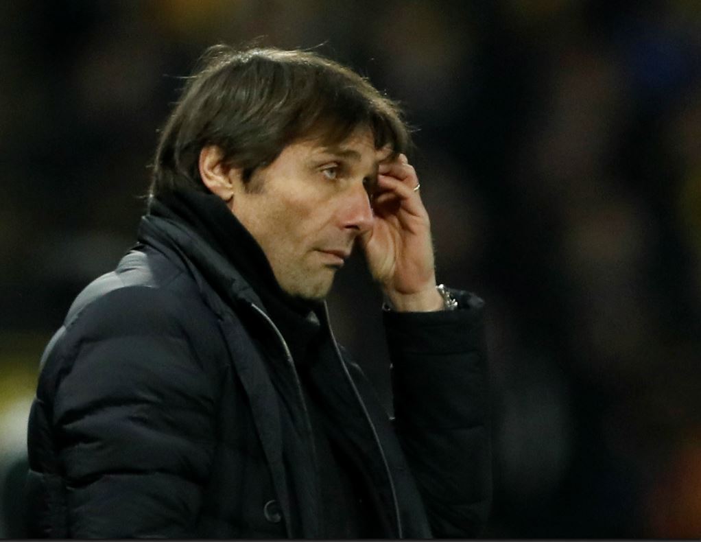 Antonio Conte victime d'une blague en pleine conférence de presse
