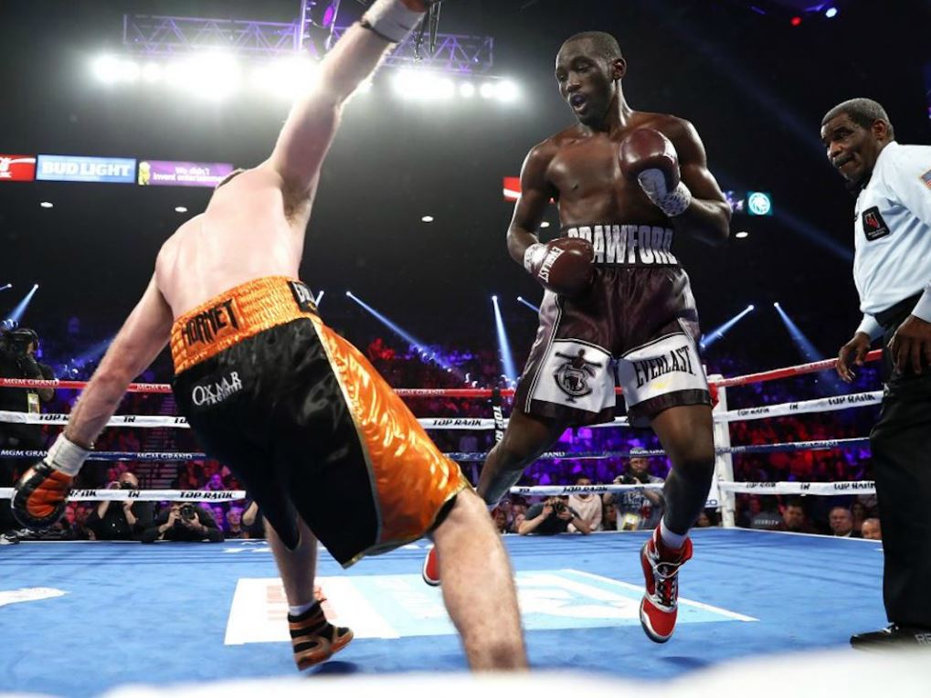 Terence Crawford (à drotie) face à Jeff Horn