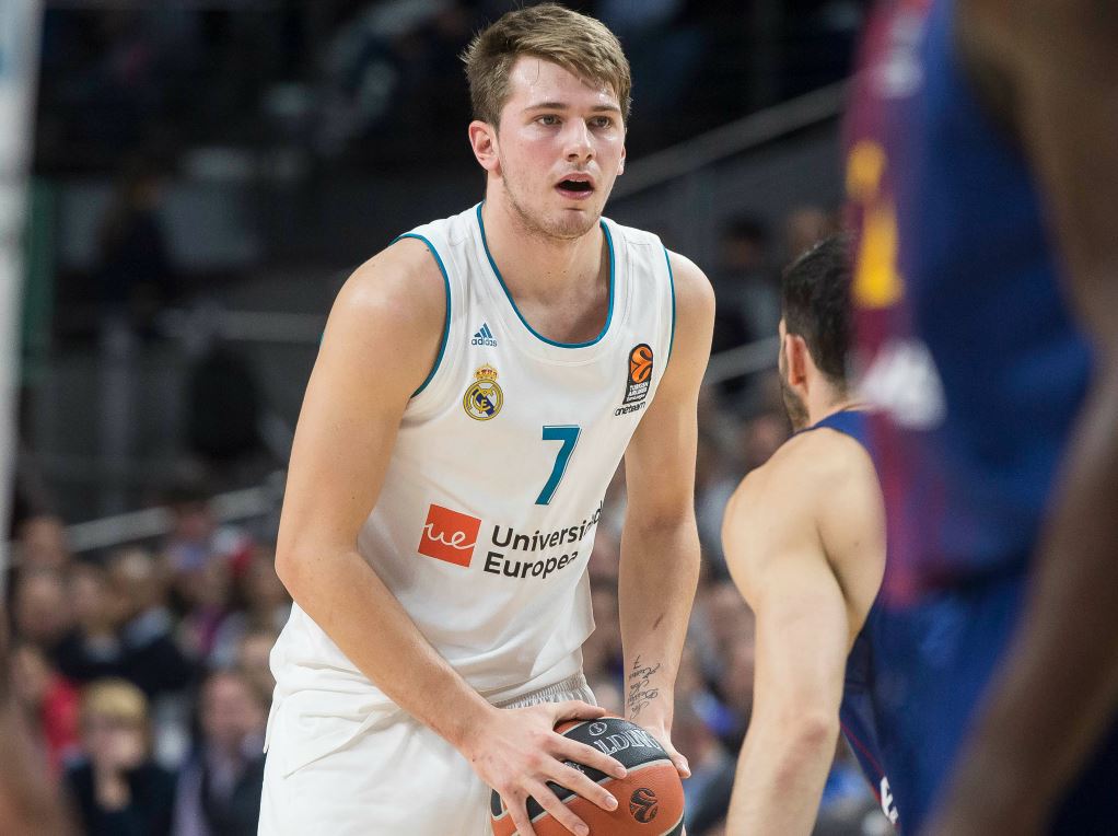 EN VIDEO Doncic, future star du basket mondial SFR Sport