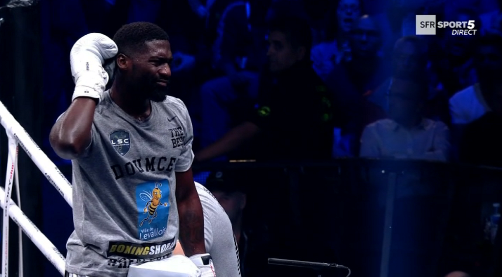 EXCLU VIDEO GLORY 47 Doumbé prend sa revanche sur Lidon SFR Sport
