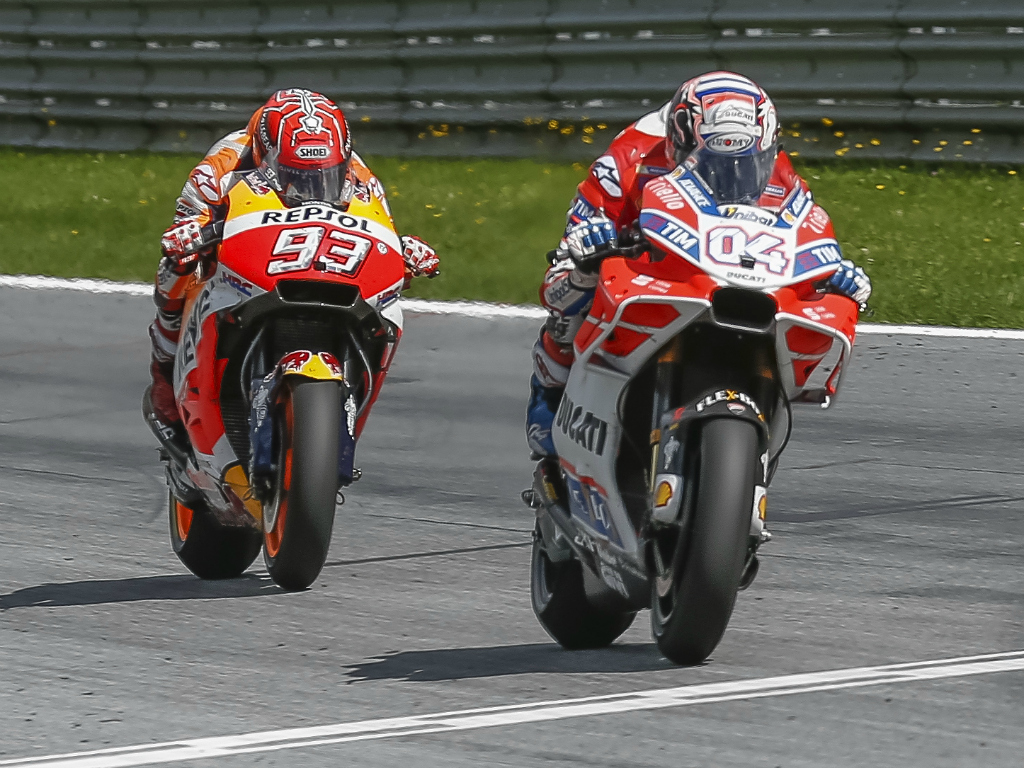 Dovizioso devance Marquez d'un souflle