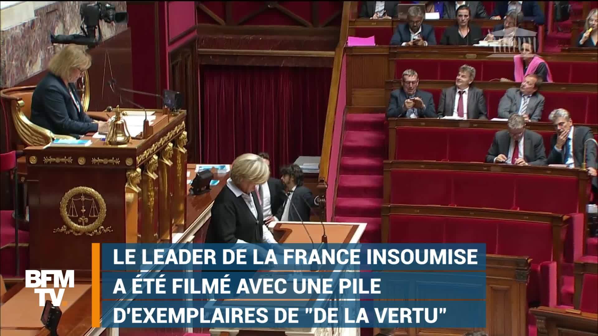 En pleine séance à l'Assemblée nationale, Jean-Luc Mélenchon improvise une séance de dédicaces de son livre (vidéo)