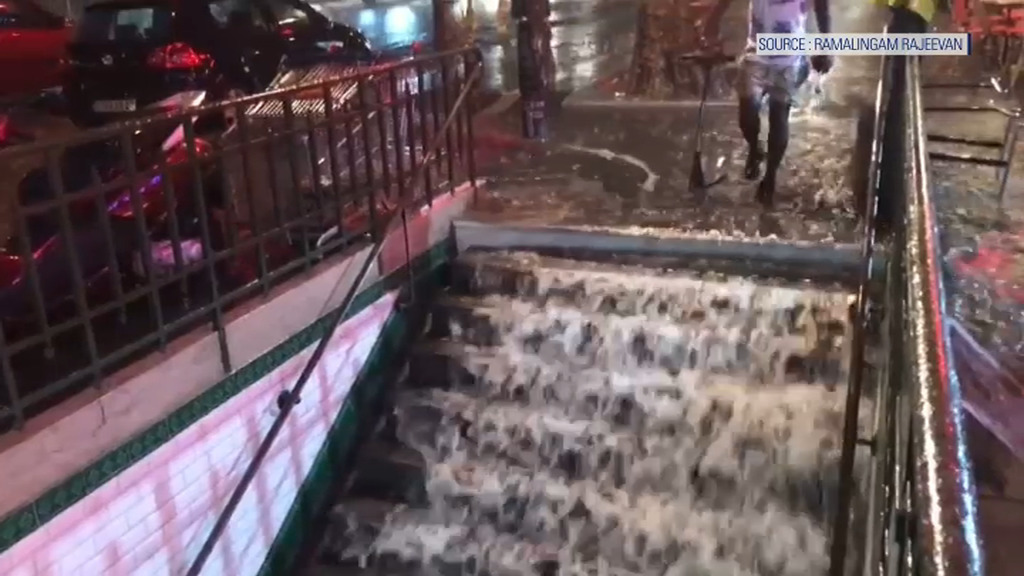 De violents orages provoquent inondations et perturbation du métro parisien — France De violents orages provoquent inondations et perturbation du métro parisien — France
