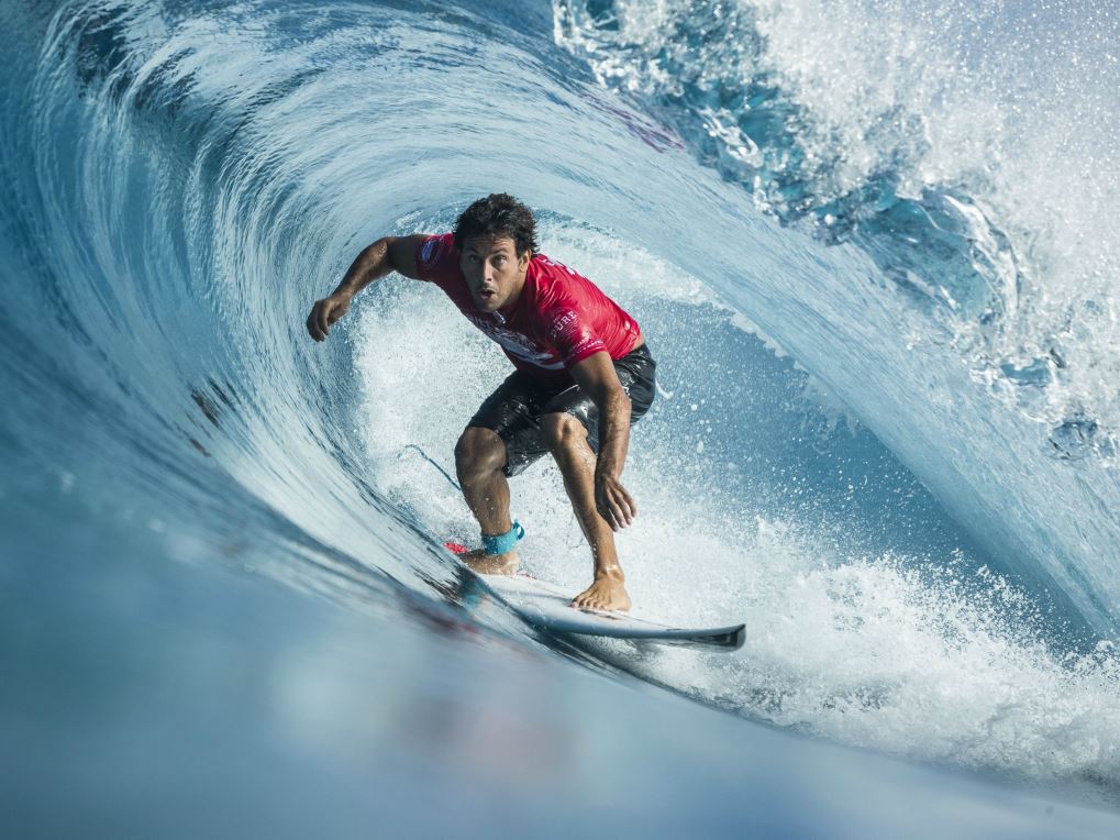 En Video Une Saison Dans Les Vagues De Jérémy Florès Sfr Sport