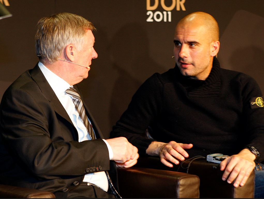 Pep Guardiola et Sir Alex Ferguson en pleine discussion