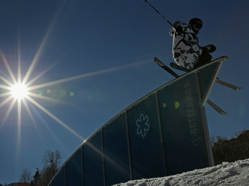 Henrik Harlaut fait admirer sa technique sur un slide