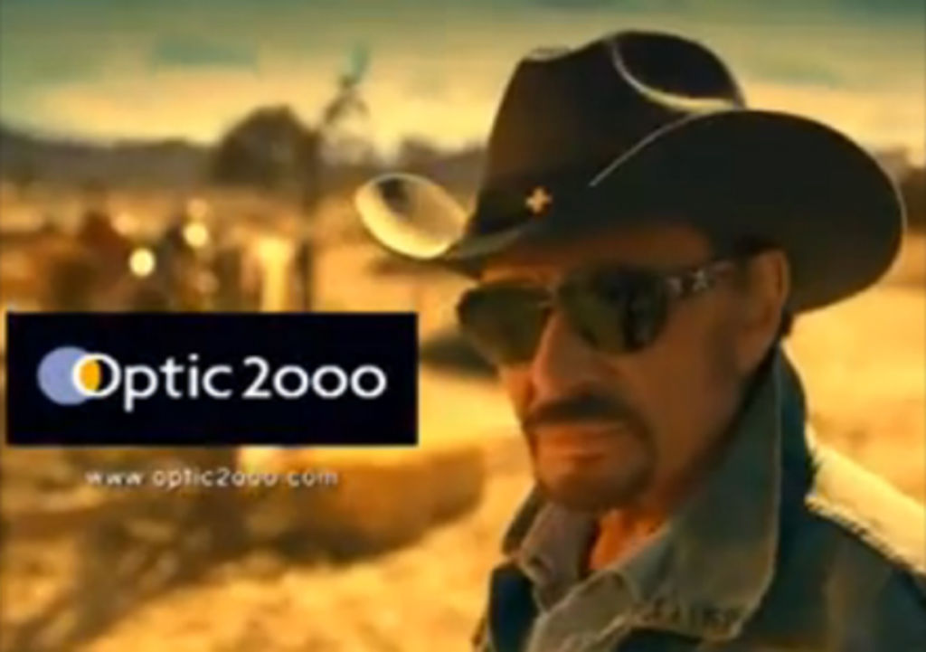 Johnny Hallyday: l'hommage des vendeurs d'une boutique Optic 2000