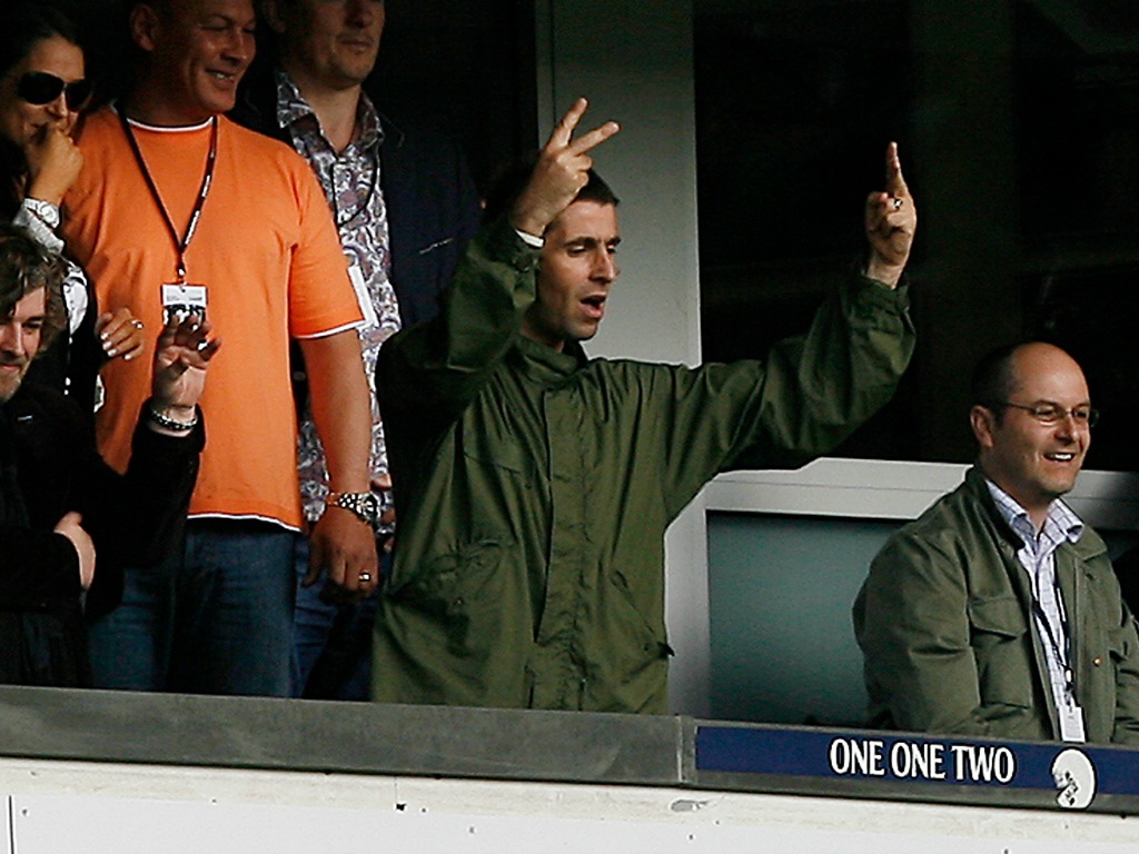 Liam Gallagher, ancien d'Oasis et ambianceur des tribunes