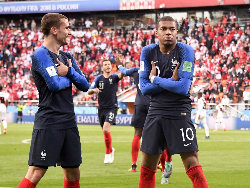 Mbappé plus jeune buteur français au Mondial - SFR Sport